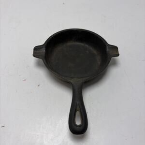 Vintage Lodge USA Cast Iron Skillet #6 Miniature Ashtray Spoon Rest